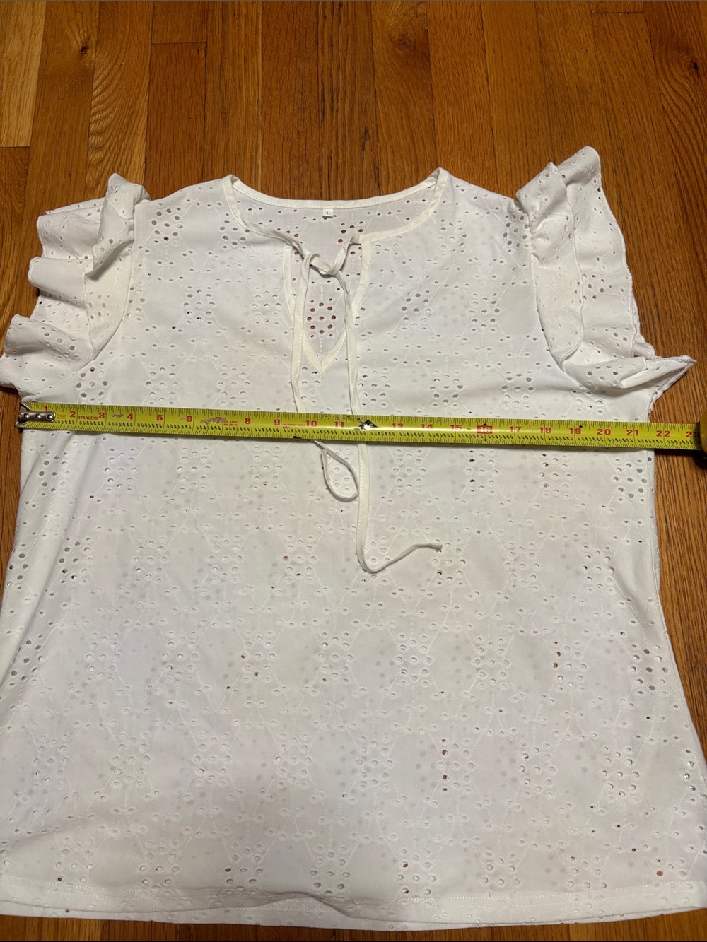 Summer New Fashion Women's Hollow Lace-up Shirt With Lotus Leaf Cap Sleeves - Picture 8 of 8